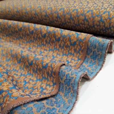 photo_5260695799681717310_y