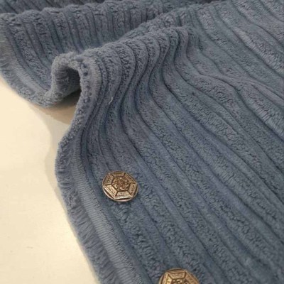 photo_5271703525983458210_y